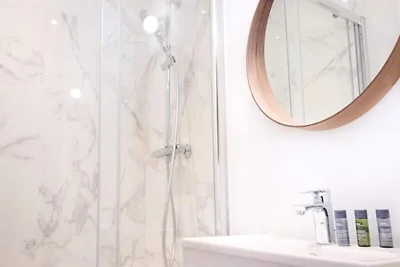 Gemütl. Wohnung Nähe St-Jean Bahnhof