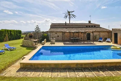 Schönes Ferienhaus mit privatem Pool