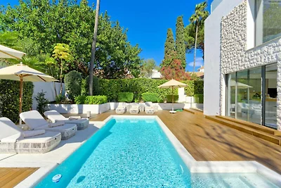 Villa in Puerto Banús mit beheiztem Pool