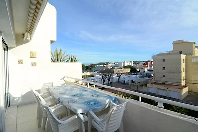 Wohnung mit drei Zimmern und Terrasse