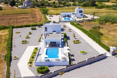 Aegean Horizon Beach Front  Villa in Gennadi