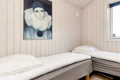 4 Sterne Ferienhaus in Væggerløse-By Traum