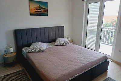 Comfortable apartment with amazing seaview an...
