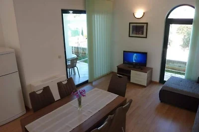 Apartments Mlikota - Two Bedroom Apartment wi...