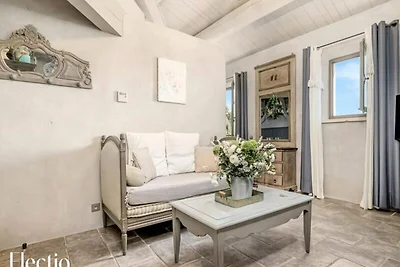 Apartment in Oppède mit beheiztem Pool