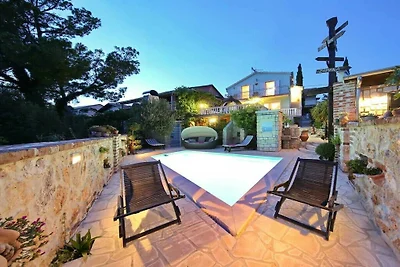 Rustical Villa VERDE with pool