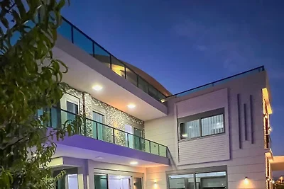 Villa in Antalya with swimming pool