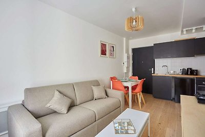 Neue Wohnung Boulogne gegenüber „Les...