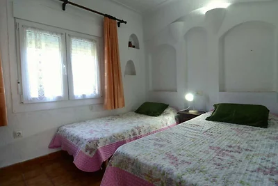 Ferienhaus in Estartit mit Garten