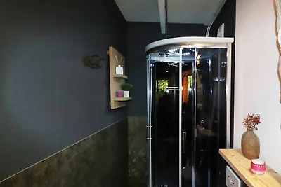Agriturismo moderno e arredato con gusto in u...