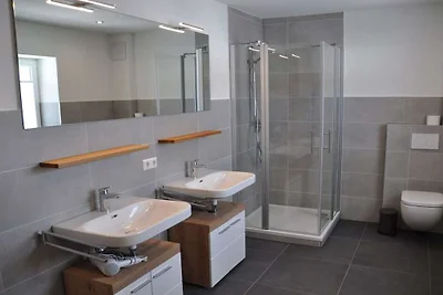 Ferienwohnung mit 2 Schlafzimmer