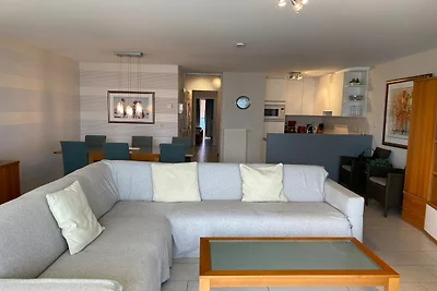 Appartamento a Nieuwpoort con terrazza