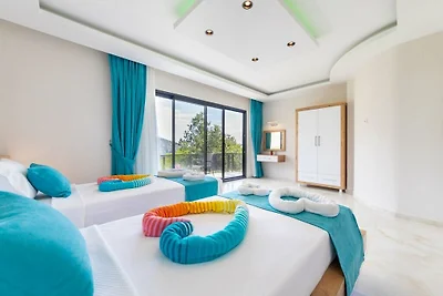 Villa in Kalkan mit Schwimmbecken