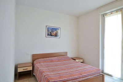 Snug apartment in Dervio with balcony or...