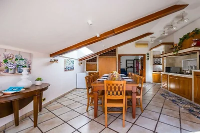 Casa Raffaella met terras - P.IVA