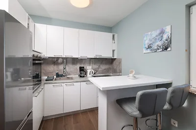 Einzimmerwohnung mit Whirlpool