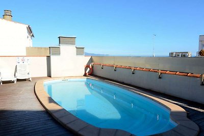 Apartment für sechs Personen mit Swimmingpool