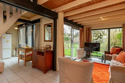 Attraktives Ferienhaus mit Gemeinschaftspool