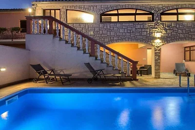 Dvori mit privaten Pool