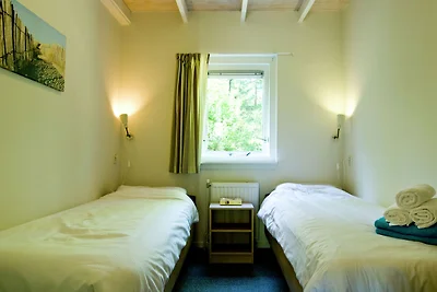Bungalow con stufa in legno, vicino ad Assen