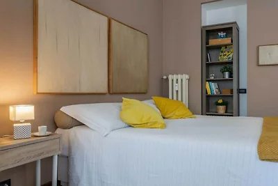 Wohnung in Torino mit Balkon und Parken