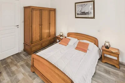 Ferienwohnung in Guilvinec in der Nähe von Gr...