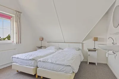 Luxuriöse Strandvilla in Makkum mit Sauna