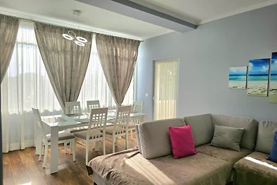 Appartement in Gjiri i Lalzit bij Strand