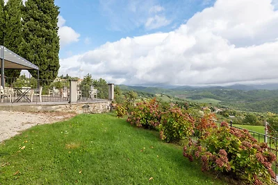 Agriturismo d'epoca con piscina, nei luoghi d...