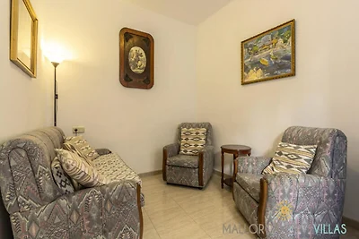 Haus in Pollenà mit Terrasse und Grill