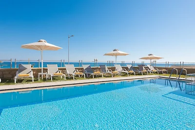 Villa in Rethymno am Strand mit Pool