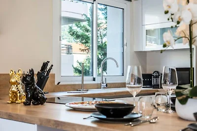 2-Zimmer-Apartment mit Terrasse, 8 Gehminuten...