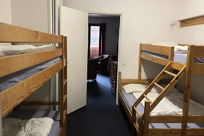 2 Zimmer für 9 Personen