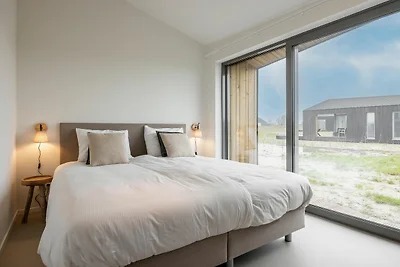 Schönes Ferienhaus in Wissenkerke mit Garten