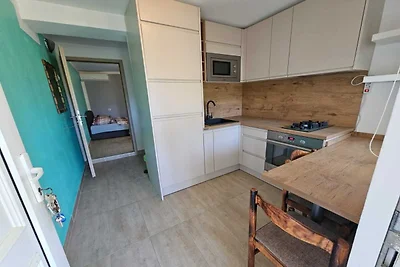 Apartments Robi & Kristina - Studio Apartment...