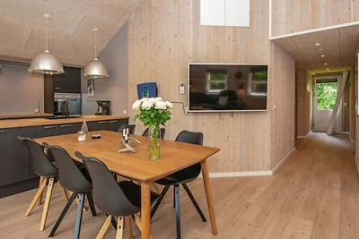 6 person holiday home in Oksbøl