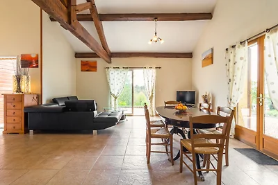 Pittoresca casa vacanze con piscina