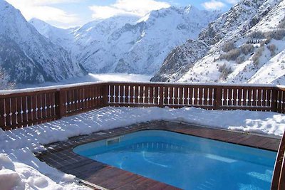 Schönes Chalet mit Sauna und privatem Pool in...