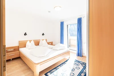 Apartament z wanną z hydromasażem w St. Anton