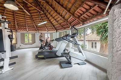 Accogliente chalet con cucina esterna
