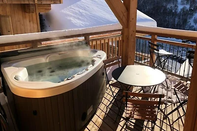 Chalet in Caseblanche mit Whirlpool und Sauna