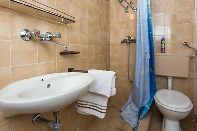 Apartments Ljubimir - Comfort One-Bedroom Apa...