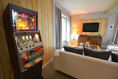 Schicke Ferienwohnung in Polleur mit Sauna