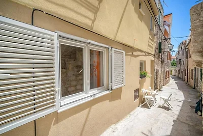 Wohnung in Vodice nahe Male Vrulje Strand