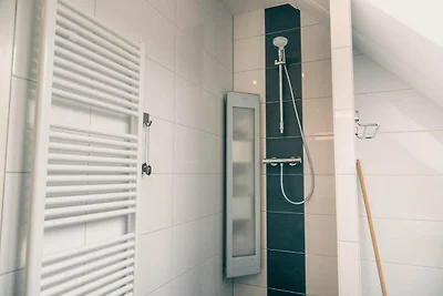 Duurzame watervilla met sauna, bij het...
