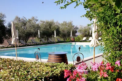 Elegante appartamento in villa d'epoca con...