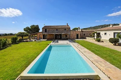 Royale villa met privézwembad