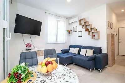 Apartment Anka - One Bedroom Apartment with...