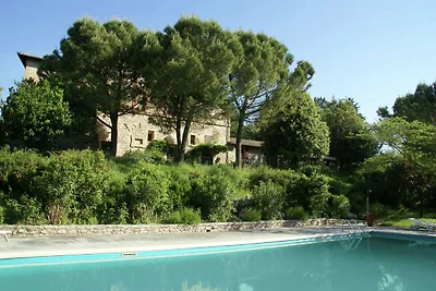 Appartamento a Mantignana con piscina comune