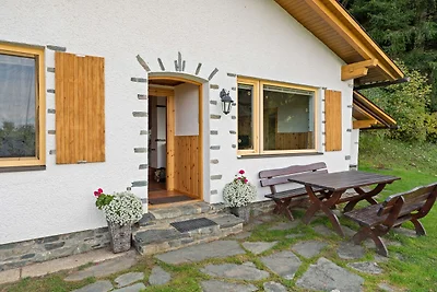 Gemütliches Ferienhaus mit eigenem Pool